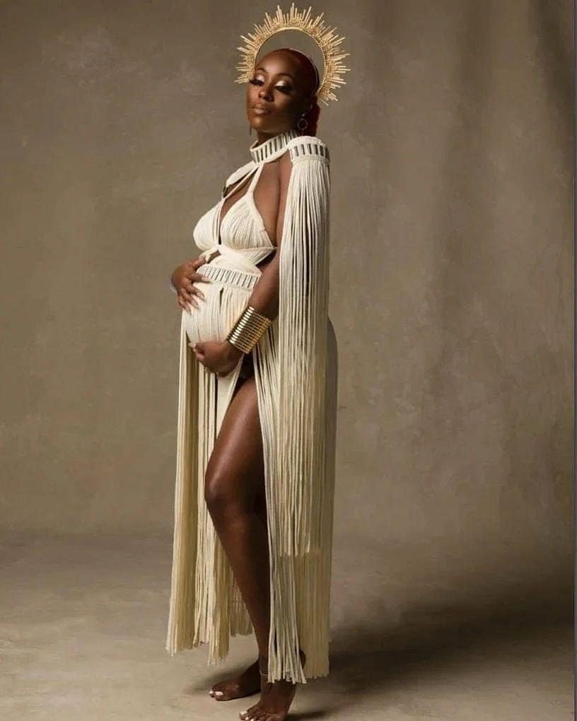 Plus Size Maternity Dress - Photoshoot & Pregnancy Outfit