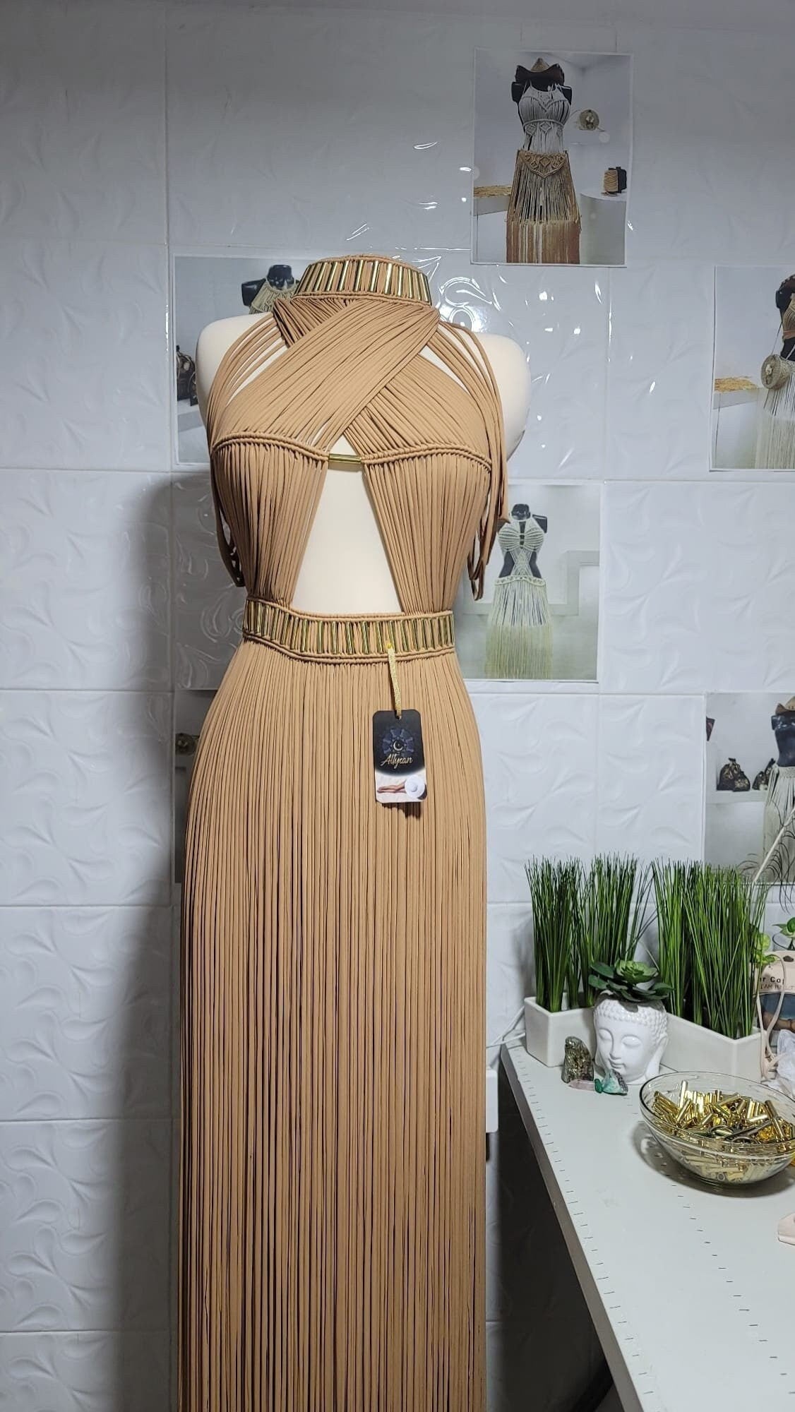 Elegant dress for wedding, Elegant and luxurious line for resorts and festivals wear.
